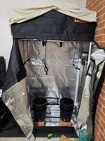 tent1.jpg